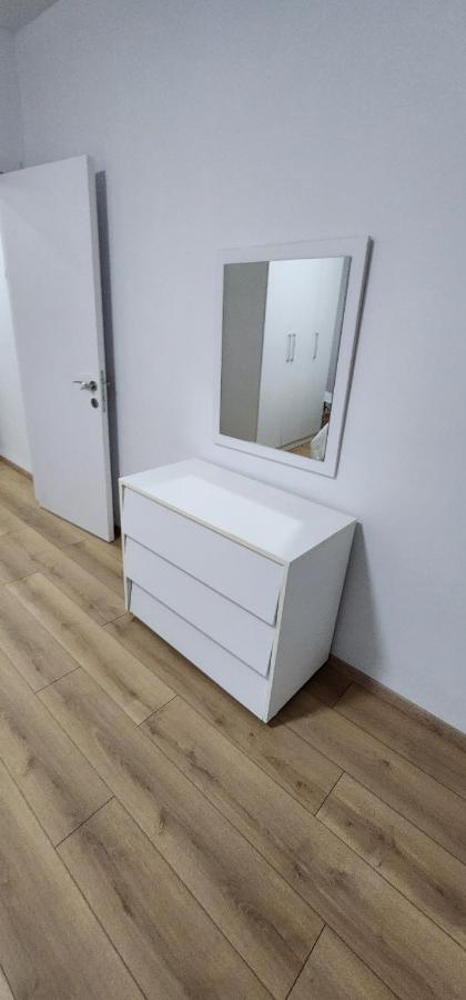 Appartement Modern In The Center Of *